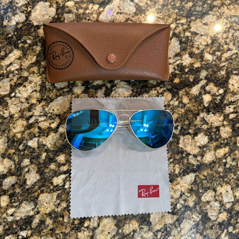 Ray Ban Aviator Flash Large Blue Mirrored Polarized Sunglasses